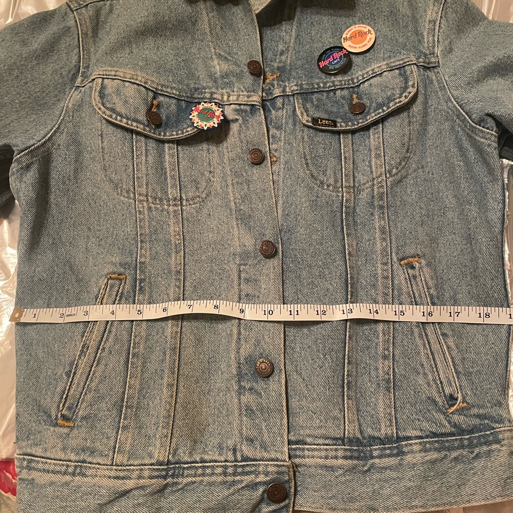Hard Rock Cafe Lee Jean Jacket Chicago Size Small Blue Denim - Picture 9 of 13